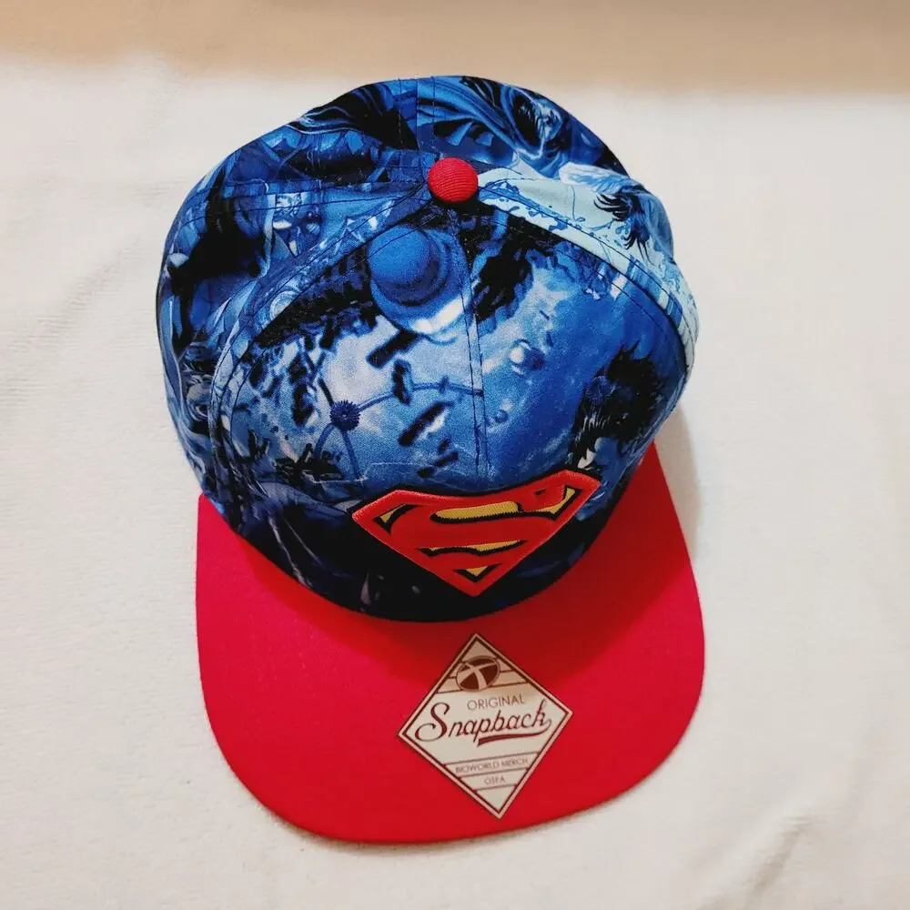 Snapback Superman red and blue graphic hat